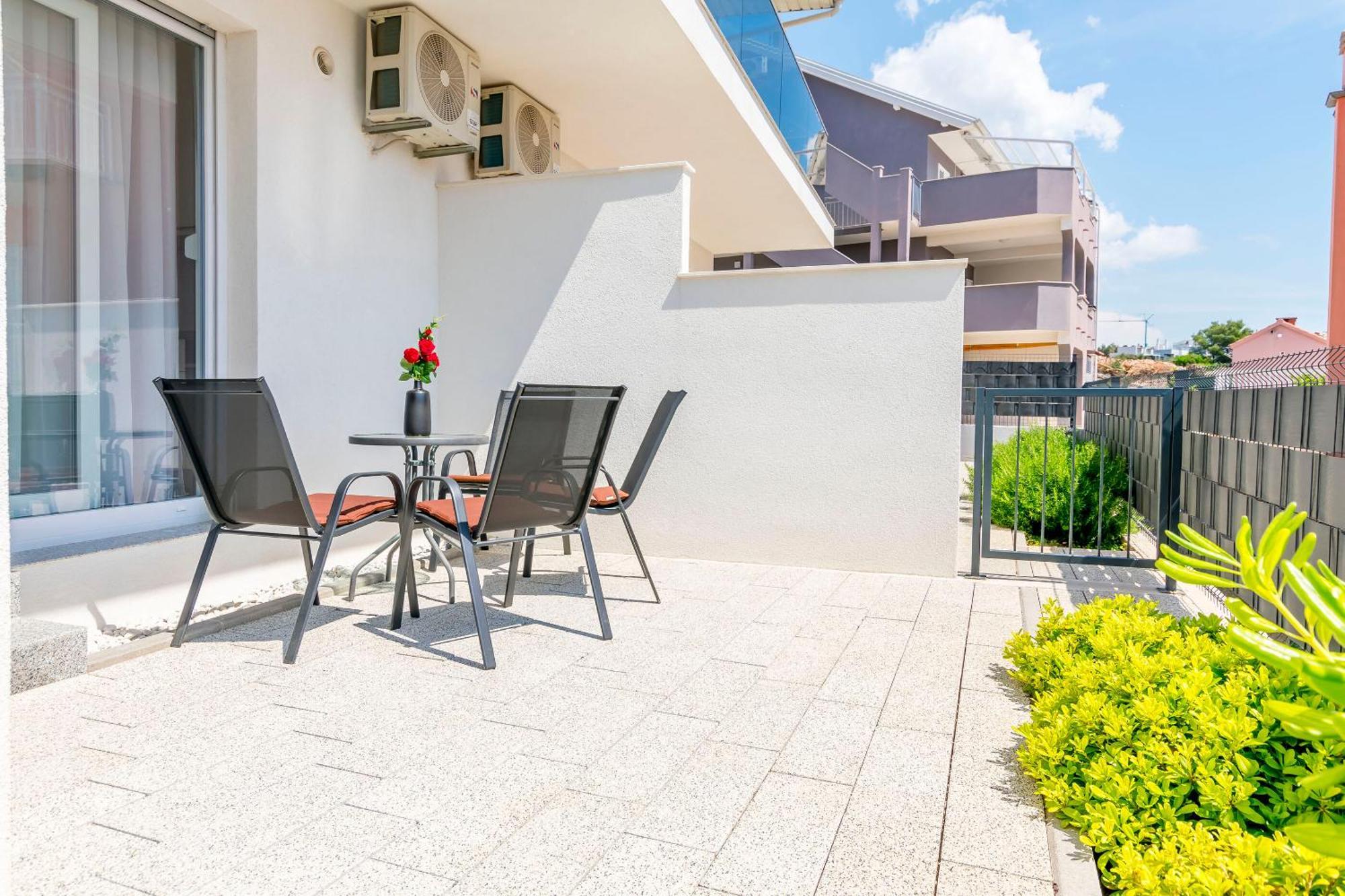 Apartments Tonka プリモシュテン 部屋 写真