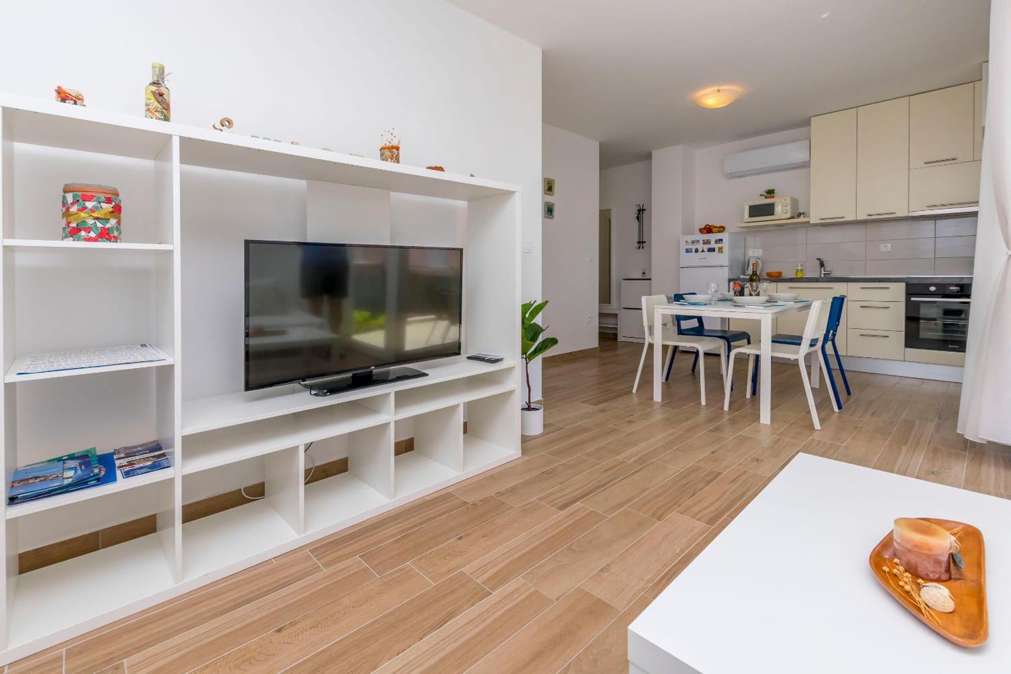 Apartments Tonka プリモシュテン 部屋 写真