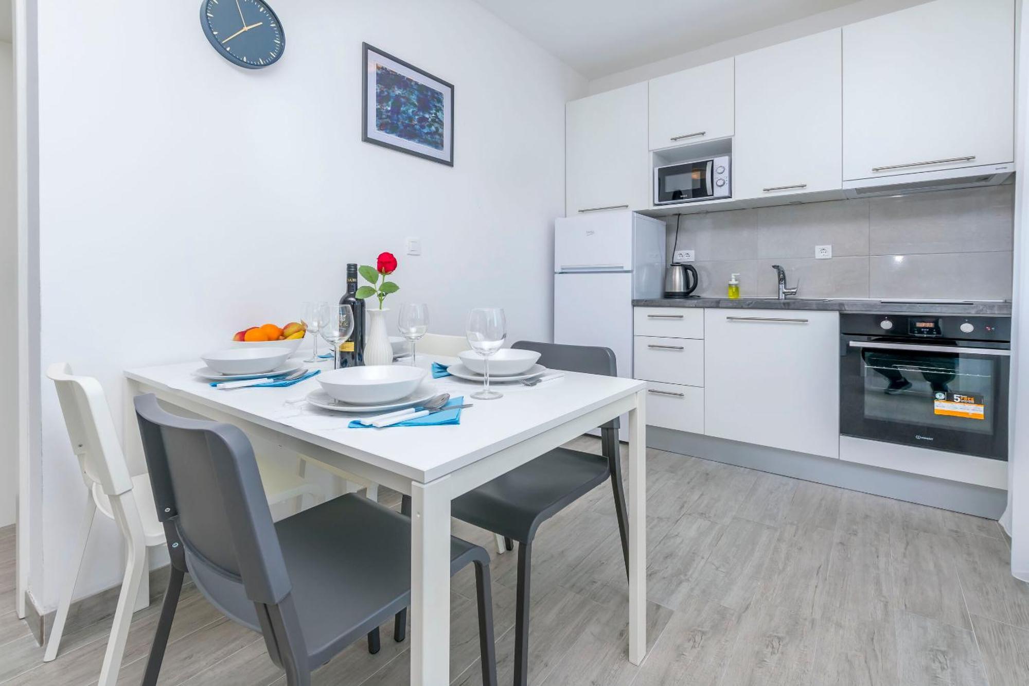 Apartments Tonka プリモシュテン 部屋 写真